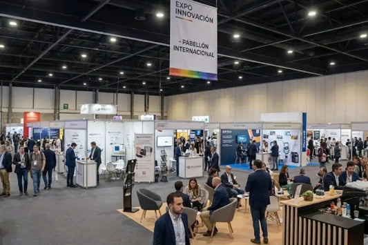 Letrero neón para expo: haz que tu stand destaque al instante